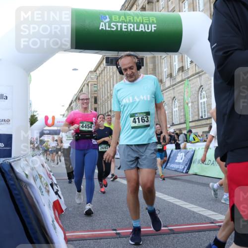 07.09.2025 - BARMER Alsterlauf Strokosch-Dieckow http://msf.ph/oto/8722963 07.09.2025 10:02:54 Ziel 2036, 2138, 2273, 2589, 2595, 2623, 2693, 2811, 2885, 3082, 3111, 3113, 3210, 3235, 3253, 3865, 3967, 4038, 4163, 4329, 4411, 4454, 4476, 4493, 4494, 4823, 4982, 5259, 5454, 5482, 5540, 5556, 5672, 5794, 5859, 5928, 6147, 8420 meine-sportfotos.de