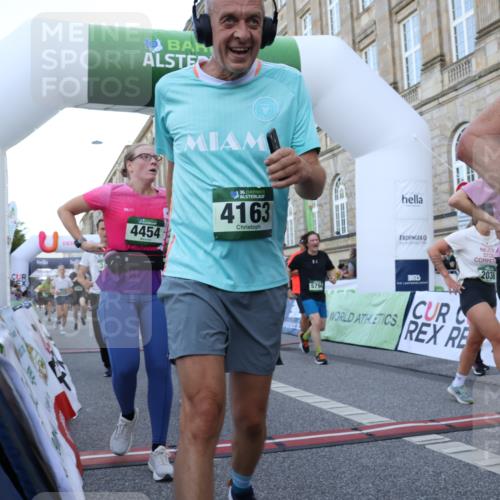 07.09.2025 - BARMER Alsterlauf Strokosch-Dieckow http://msf.ph/oto/8722966 07.09.2025 10:02:55 Ziel 2036, 2138, 2595, 2623, 2693, 2811, 3082, 3111, 3113, 3210, 3235, 3253, 3865, 3967, 4038, 4163, 4329, 4411, 4454, 4476, 4493, 4494, 4823, 4982, 5259, 5454, 5482, 5540, 5556, 5626, 5672, 5699, 5794, 5859, 5928, 6147, 8420 meine-sportfotos.de