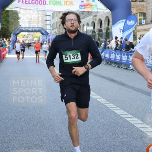 07.09.2025 - BARMER Alsterlauf Strokosch-Dieckow http://msf.ph/oto/8722991 07.09.2025 09:53:01 Ziel 2028, 2032, 2173, 2229, 2365, 2369, 2454, 2896, 3421, 3589, 3657, 3705, 4078, 4339, 4460, 4504, 4578, 4834, 4889, 5002, 5164, 5165, 5218, 5603, 5654, 5686, 5701, 5742, 5968, 6010, 6333, 8231, 8302 meine-sportfotos.de