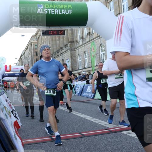 07.09.2025 - BARMER Alsterlauf Strokosch-Dieckow http://msf.ph/oto/8722997 07.09.2025 10:03:10 Ziel 2518, 2539, 2880, 3522, 3682, 3683, 3888, 4085, 4106, 4668, 4735, 4836, 5022, 5221, 5580, 5590, 5656, 5809, 5810, 5927, 6032, 6164, 6349, 8029, 8036, 8234, 8252, 8406, 8416 meine-sportfotos.de