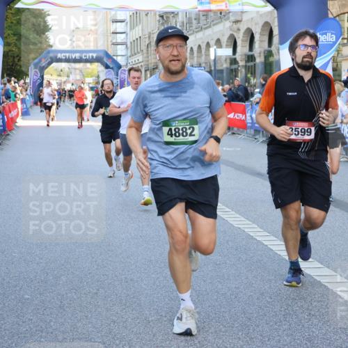 07.09.2025 - BARMER Alsterlauf Strokosch-Dieckow http://msf.ph/oto/8723021 07.09.2025 09:52:59 Ziel 2028, 2032, 2173, 2229, 2365, 2369, 2454, 2896, 3421, 3657, 3705, 4078, 4339, 4460, 4504, 4578, 4889, 5002, 5015, 5164, 5165, 5218, 5603, 5654, 5686, 5701, 5742, 5968, 6010, 8231, 8302 meine-sportfotos.de