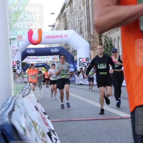 07.09.2025 - BARMER Alsterlauf Strokosch-Dieckow http://msf.ph/oto/8723024 07.09.2025 10:03:22 Ziel 2298, 2898, 3225, 3433, 3506, 3773, 3805, 4106, 4172, 4562, 4596, 4836, 5078, 5555, 5564, 5665, 5999, 6349 meine-sportfotos.de