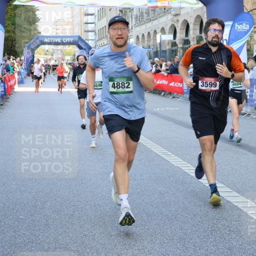 07.09.2025 - BARMER Alsterlauf Strokosch-Dieckow http://msf.ph/oto/8723029 07.09.2025 09:52:59 Ziel 2028, 2032, 2173, 2229, 2365, 2369, 2454, 2896, 3421, 3657, 3705, 4078, 4339, 4460, 4504, 4578, 4889, 5002, 5015, 5164, 5165, 5218, 5603, 5654, 5686, 5701, 5742, 5968, 6010, 8231, 8302 meine-sportfotos.de