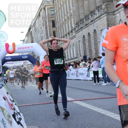 07.09.2025 - BARMER Alsterlauf Strokosch-Dieckow http://msf.ph/oto/8723043 07.09.2025 10:03:31 Ziel 2020, 2294, 2334, 2393, 2542, 3053, 3225, 3708, 5078, 5151, 5427, 5555, 5665, 5781, 5804, 5845, 6207 meine-sportfotos.de