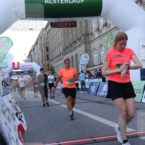 07.09.2025 - BARMER Alsterlauf Strokosch-Dieckow http://msf.ph/oto/8723052 07.09.2025 10:03:35 Ziel 2020, 2294, 2334, 2393, 2482, 2542, 2947, 3053, 3708, 4096, 4812, 5151, 5427, 5781, 5804, 5845, 6207, 8271 meine-sportfotos.de