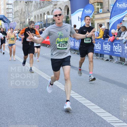 07.09.2025 - BARMER Alsterlauf Strokosch-Dieckow http://msf.ph/oto/8723053 07.09.2025 09:52:57 Ziel 2028, 2032, 2173, 2229, 2365, 2454, 2896, 3421, 3657, 3705, 4078, 4339, 4460, 4504, 4578, 4889, 5002, 5015, 5164, 5165, 5218, 5603, 5654, 5686, 5701, 5742, 5968, 6010, 8231, 8302 meine-sportfotos.de
