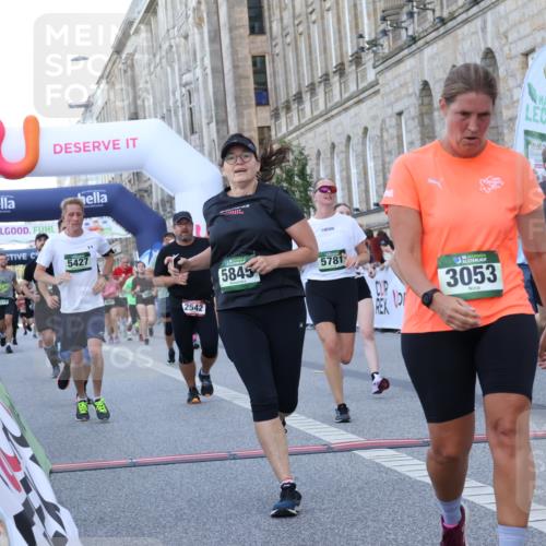 07.09.2025 - BARMER Alsterlauf Strokosch-Dieckow http://msf.ph/oto/8723054 07.09.2025 10:03:36 Ziel 2020, 2294, 2334, 2393, 2482, 2542, 2947, 3053, 3708, 4096, 4812, 5427, 5781, 5804, 5845, 6207, 8271 meine-sportfotos.de