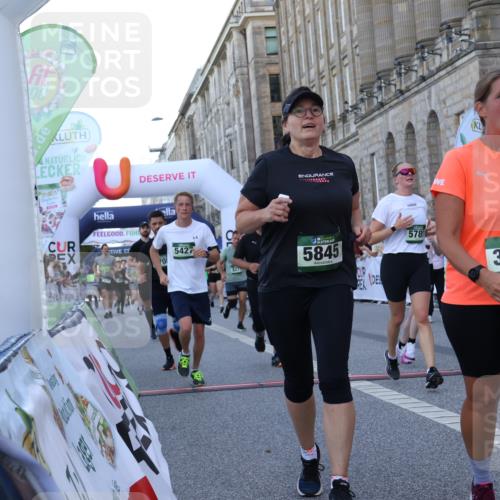 07.09.2025 - BARMER Alsterlauf Strokosch-Dieckow http://msf.ph/oto/8723057 07.09.2025 10:03:37 Ziel 2020, 2294, 2334, 2482, 2542, 2947, 3053, 3708, 4096, 4812, 4960, 5427, 5522, 5781, 5804, 5845, 6207, 8271, 8349, 8452 meine-sportfotos.de