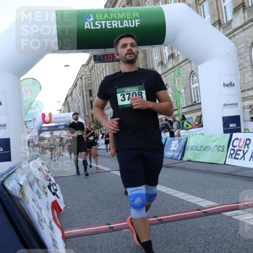 07.09.2025 - BARMER Alsterlauf Strokosch-Dieckow http://msf.ph/oto/8723066 07.09.2025 10:03:40 Ziel 2020, 2482, 2542, 2947, 3229, 3708, 4093, 4096, 4180, 4276, 4278, 4643, 4812, 4960, 4973, 5427, 5522, 5781, 5804, 5845, 6207, 8271, 8349, 8452 meine-sportfotos.de