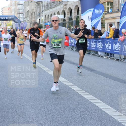 07.09.2025 - BARMER Alsterlauf Strokosch-Dieckow http://msf.ph/oto/8723075 07.09.2025 09:52:57 Ziel 2028, 2032, 2173, 2229, 2365, 2454, 2896, 3421, 3657, 3705, 4078, 4339, 4460, 4504, 4578, 4889, 5002, 5015, 5164, 5165, 5218, 5603, 5654, 5686, 5701, 5742, 5968, 6010, 8231, 8302 meine-sportfotos.de