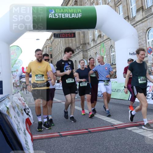 07.09.2025 - BARMER Alsterlauf Strokosch-Dieckow http://msf.ph/oto/8723102 07.09.2025 10:03:52 Ziel 2039, 2248, 2304, 2814, 2818, 3137, 3229, 3237, 3238, 3240, 4180, 4191, 4292, 4301, 4669, 5007, 5039, 5483, 5485, 5531, 5554, 5733, 5856, 6041, 6280, 8386 meine-sportfotos.de