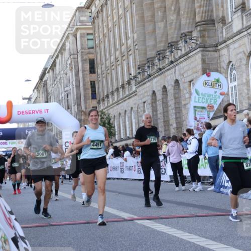 07.09.2025 - BARMER Alsterlauf Strokosch-Dieckow http://msf.ph/oto/8723116 07.09.2025 10:04:01 Ziel 2061, 2092, 2370, 2371, 2459, 2506, 3073, 3104, 3941, 3978, 4451, 5554, 5695, 5733, 5736, 5771, 5856, 6041, 6280, 8160, 8172, 8177, 8386 meine-sportfotos.de