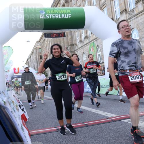 07.09.2025 - BARMER Alsterlauf Strokosch-Dieckow http://msf.ph/oto/8723148 07.09.2025 10:04:11 Ziel 2045, 2046, 2092, 2107, 2306, 2326, 2370, 2371, 2455, 2459, 2506, 3010, 3073, 3095, 3233, 3288, 3352, 3610, 3809, 3832, 3962, 3978, 4074, 4117, 4323, 4662, 4779, 4822, 4905, 5162, 5225, 5320, 5695, 5800, 6002, 6153, 6279, 8172, 8216 meine-sportfotos.de
