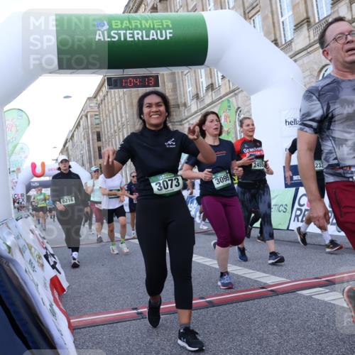 07.09.2025 - BARMER Alsterlauf Strokosch-Dieckow http://msf.ph/oto/8723150 07.09.2025 10:04:12 Ziel 2045, 2046, 2092, 2107, 2306, 2326, 2370, 2371, 2455, 2459, 3010, 3073, 3095, 3233, 3288, 3352, 3610, 3719, 3809, 3832, 3962, 4074, 4117, 4323, 4662, 4779, 4822, 4905, 5162, 5225, 5320, 5695, 5800, 6002, 6153, 6279, 8172, 8216 meine-sportfotos.de