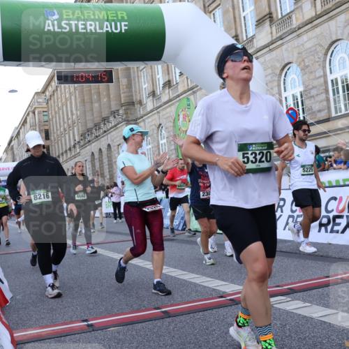 07.09.2025 - BARMER Alsterlauf Strokosch-Dieckow http://msf.ph/oto/8723155 07.09.2025 10:04:13 Ziel 2045, 2046, 2107, 2306, 2326, 2370, 2371, 2455, 2459, 3010, 3073, 3095, 3233, 3288, 3310, 3311, 3352, 3610, 3719, 3809, 3832, 3962, 4074, 4117, 4323, 4333, 4662, 4779, 4822, 4868, 4905, 5162, 5225, 5320, 5800, 6002, 6153, 6279, 8216 meine-sportfotos.de