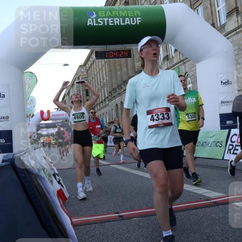 07.09.2025 - BARMER Alsterlauf Strokosch-Dieckow http://msf.ph/oto/8723178 07.09.2025 10:04:22 Ziel 2130, 2644, 2652, 2709, 3010, 3272, 3310, 3311, 3352, 3519, 3719, 4074, 4333, 4779, 4822, 4868, 4905, 5162, 5303, 5371, 5689, 5938, 6123, 6279 meine-sportfotos.de