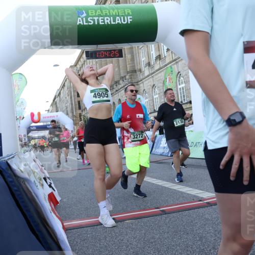 07.09.2025 - BARMER Alsterlauf Strokosch-Dieckow http://msf.ph/oto/8723181 07.09.2025 10:04:24 Ziel 2130, 2644, 2652, 2709, 3272, 3310, 3311, 3519, 3719, 3745, 3946, 4333, 4868, 5303, 5371, 5689, 5938, 6123, 8041 meine-sportfotos.de