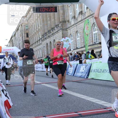 07.09.2025 - BARMER Alsterlauf Strokosch-Dieckow http://msf.ph/oto/8723187 07.09.2025 10:04:26 Ziel 2130, 2644, 2652, 2702, 2709, 3272, 3519, 3745, 3918, 3946, 5303, 5371, 5689, 5938, 6123, 6205, 8041 meine-sportfotos.de