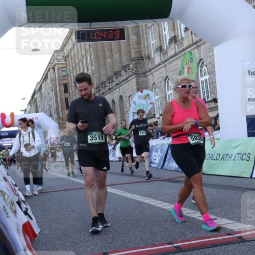 07.09.2025 - BARMER Alsterlauf Strokosch-Dieckow http://msf.ph/oto/8723190 07.09.2025 10:04:28 Ziel 2271, 2364, 2652, 2702, 2709, 3519, 3745, 3918, 3946, 5371, 5479, 5497, 5689, 5938, 6123, 6205, 8041, 8306 meine-sportfotos.de