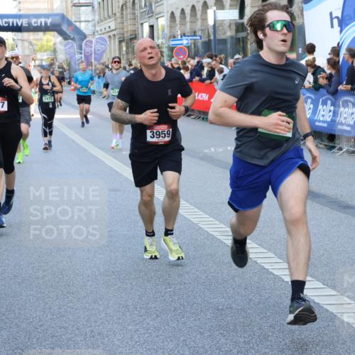 07.09.2025 - BARMER Alsterlauf Strokosch-Dieckow http://msf.ph/oto/8723191 07.09.2025 09:52:37 Ziel 2146, 2494, 2501, 2562, 2894, 3599, 4257, 4546, 4604, 4739, 4740, 4799, 4882, 5020, 5156, 5205, 5869, 5908, 6218, 6222, 8096, 8267 meine-sportfotos.de