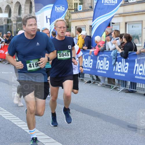 07.09.2025 - BARMER Alsterlauf Strokosch-Dieckow http://msf.ph/oto/8723215 07.09.2025 09:52:35 Ziel 2146, 2494, 2501, 2562, 2894, 3599, 4257, 4546, 4604, 4739, 4740, 4799, 4882, 5020, 5156, 5205, 5869, 5908, 6218, 6222, 8096, 8267 meine-sportfotos.de