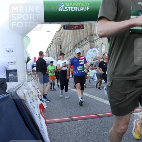 07.09.2025 - BARMER Alsterlauf Strokosch-Dieckow http://msf.ph/oto/8723224 07.09.2025 10:04:47 Ziel 2103, 2477, 2700, 2701, 2708, 2859, 2986, 3027, 3281, 3420, 3423, 3764, 3765, 3766, 4392, 4766, 4876, 4877, 5111, 5112, 5236, 5659, 5923, 6005, 6007, 6031, 6115, 6296, 8166, 8359, 8443 meine-sportfotos.de