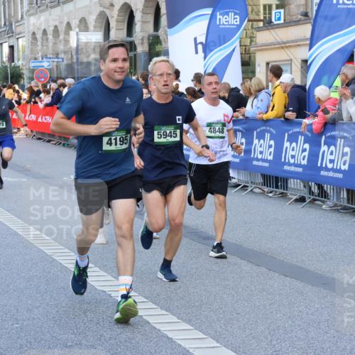 07.09.2025 - BARMER Alsterlauf Strokosch-Dieckow http://msf.ph/oto/8723235 07.09.2025 09:52:35 Ziel 2146, 2494, 2501, 2562, 2894, 3599, 4257, 4546, 4604, 4739, 4740, 4799, 4882, 5020, 5156, 5205, 5869, 5908, 6218, 6222, 8096, 8267 meine-sportfotos.de