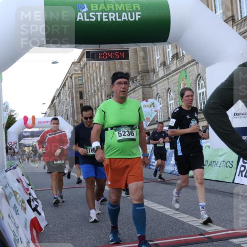 07.09.2025 - BARMER Alsterlauf Strokosch-Dieckow http://msf.ph/oto/8723236 07.09.2025 10:04:52 Ziel 2103, 2112, 2118, 2477, 2600, 2700, 2701, 2833, 3027, 3281, 3420, 3423, 4697, 4766, 4876, 4877, 5111, 5112, 5236, 5618, 6115, 6259, 6296, 8027, 8166, 8179, 8180, 8288, 8359, 8443 meine-sportfotos.de