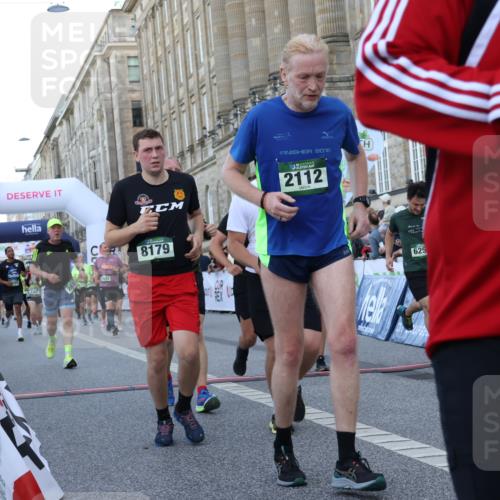 07.09.2025 - BARMER Alsterlauf Strokosch-Dieckow http://msf.ph/oto/8723247 07.09.2025 10:04:57 Ziel 2103, 2112, 2113, 2118, 2139, 2366, 2600, 2700, 2701, 2831, 2833, 2981, 3173, 3685, 3960, 4073, 4347, 4697, 4728, 4730, 4766, 5111, 5112, 5521, 5618, 5640, 5844, 6115, 6259, 8027, 8179, 8180, 8288 meine-sportfotos.de