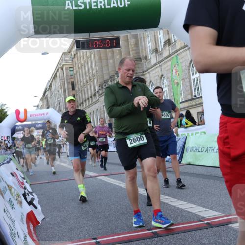 07.09.2025 - BARMER Alsterlauf Strokosch-Dieckow http://msf.ph/oto/8723254 07.09.2025 10:04:59 Ziel 2112, 2113, 2118, 2139, 2366, 2600, 2831, 2833, 2981, 3172, 3173, 3685, 3913, 3960, 4073, 4347, 4372, 4697, 4728, 4730, 5521, 5612, 5618, 5640, 5844, 6214, 6259, 6265, 8027, 8179, 8180, 8288 meine-sportfotos.de