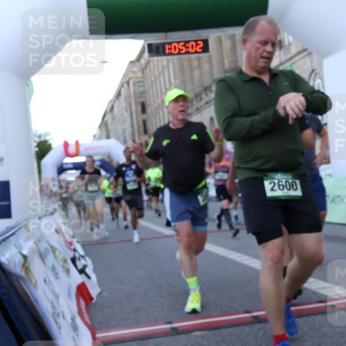 07.09.2025 - BARMER Alsterlauf Strokosch-Dieckow http://msf.ph/oto/8723255 07.09.2025 10:05:00 Ziel 2112, 2113, 2118, 2139, 2366, 2600, 2831, 2833, 2981, 3172, 3173, 3685, 3913, 3960, 4073, 4347, 4372, 4697, 4728, 4730, 5521, 5612, 5618, 5640, 5844, 6214, 6259, 6265, 8027, 8179, 8180, 8288 meine-sportfotos.de