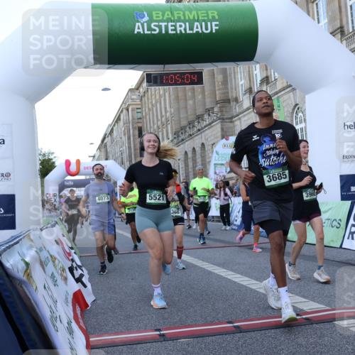 07.09.2025 - BARMER Alsterlauf Strokosch-Dieckow http://msf.ph/oto/8723261 07.09.2025 10:05:02 Ziel 2065, 2113, 2139, 2333, 2366, 2600, 2643, 2831, 2833, 2981, 3172, 3173, 3261, 3685, 3913, 3960, 4073, 4347, 4372, 4666, 4697, 4728, 4730, 4733, 4910, 5379, 5521, 5612, 5618, 5640, 5683, 5684, 5844, 6214, 6259, 6265 meine-sportfotos.de