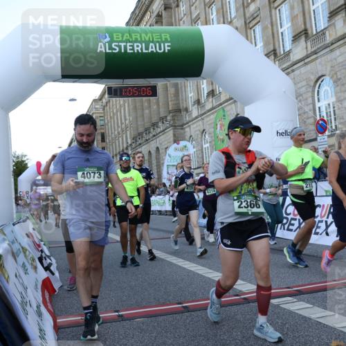 07.09.2025 - BARMER Alsterlauf Strokosch-Dieckow http://msf.ph/oto/8723268 07.09.2025 10:05:05 Ziel 2065, 2113, 2139, 2280, 2333, 2366, 2643, 2831, 2981, 3172, 3173, 3261, 3685, 3913, 3938, 3960, 4073, 4347, 4372, 4666, 4728, 4730, 4733, 4910, 5379, 5521, 5612, 5640, 5683, 5684, 5844, 6214, 6265 meine-sportfotos.de