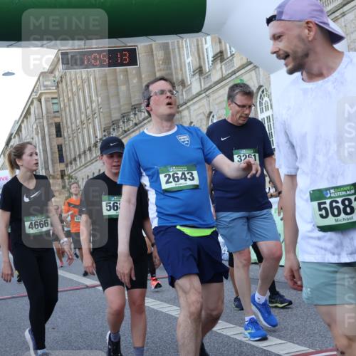 07.09.2025 - BARMER Alsterlauf Strokosch-Dieckow http://msf.ph/oto/8723286 07.09.2025 10:05:12 Ziel 2065, 2280, 2333, 2436, 2515, 2551, 2643, 2945, 3261, 3850, 3938, 3954, 4251, 4648, 4666, 4733, 4910, 4929, 5379, 5683, 5684, 6336, 8019, 8206, 8243 meine-sportfotos.de