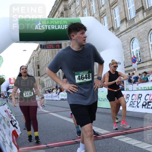 07.09.2025 - BARMER Alsterlauf Strokosch-Dieckow http://msf.ph/oto/8723300 07.09.2025 10:05:18 Ziel 2021, 2436, 2515, 2551, 2945, 3850, 3954, 4251, 4648, 4929, 5407, 5577, 5578, 6336, 8019, 8206, 8243 meine-sportfotos.de