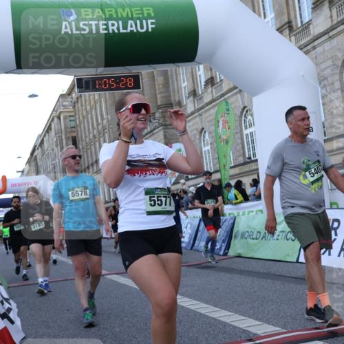 07.09.2025 - BARMER Alsterlauf Strokosch-Dieckow http://msf.ph/oto/8723313 07.09.2025 10:05:26 Ziel 2120, 2169, 2975, 3245, 3507, 3624, 3815, 3822, 4513, 4517, 4817, 5407, 5559, 5577, 5578, 5815, 5855, 5998, 6019, 6117, 8444, 8457 meine-sportfotos.de