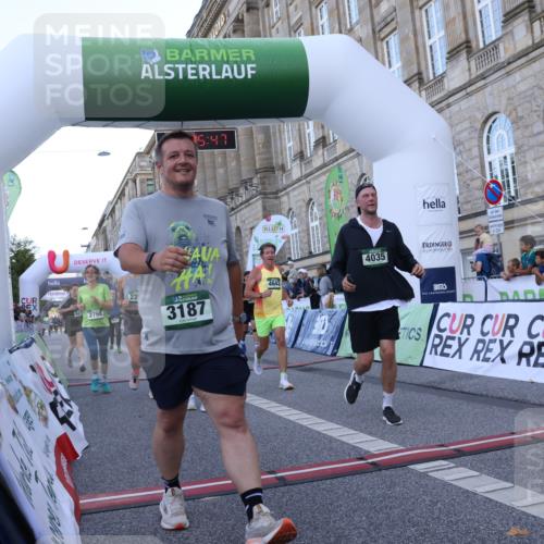 07.09.2025 - BARMER Alsterlauf Strokosch-Dieckow http://msf.ph/oto/8723350 07.09.2025 10:05:45 Ziel 2030, 2359, 2504, 2753, 2768, 3114, 3187, 3671, 3870, 4035, 4440, 4642, 4923, 5299, 5346, 5937, 6213, 8056, 8346 meine-sportfotos.de