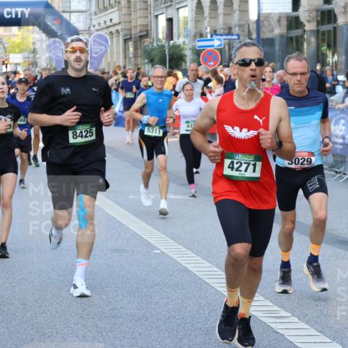 07.09.2025 - BARMER Alsterlauf Strokosch-Dieckow http://msf.ph/oto/8723370 07.09.2025 09:52:11 Ziel 2084, 2310, 2904, 3959, 4195, 4327, 4478, 4675, 4848, 4983, 5005, 5177, 5453, 5543, 5585, 5741, 5945, 5947, 5948, 5972, 5982, 5997, 6017, 6341, 8254, 8372 meine-sportfotos.de