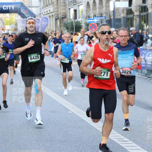 07.09.2025 - BARMER Alsterlauf Strokosch-Dieckow http://msf.ph/oto/8723376 07.09.2025 09:52:11 Ziel 2084, 2310, 2904, 3959, 4195, 4327, 4478, 4675, 4848, 4983, 5005, 5177, 5453, 5543, 5585, 5741, 5945, 5947, 5948, 5972, 5982, 5997, 6017, 6341, 8254, 8372 meine-sportfotos.de