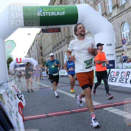 07.09.2025 - BARMER Alsterlauf Strokosch-Dieckow http://msf.ph/oto/8723384 07.09.2025 10:06:00 Ziel 2481, 3532, 3645, 3801, 3930, 4028, 4400, 4775, 4783, 4862, 5207, 5229, 5473, 5588, 5627, 6148, 6245, 8286, 8384, 8453, 8467 meine-sportfotos.de