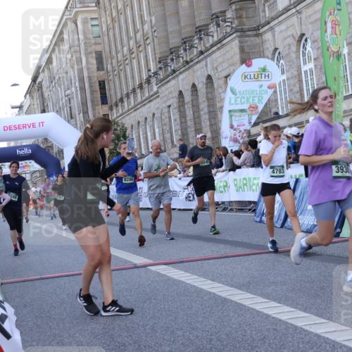 07.09.2025 - BARMER Alsterlauf Strokosch-Dieckow http://msf.ph/oto/8723390 07.09.2025 10:06:02 Ziel 2481, 3279, 3532, 3645, 3801, 3930, 4028, 4400, 4777, 4783, 4862, 5229, 5424, 5473, 5588, 5627, 6148, 6241, 6245, 8286, 8384 meine-sportfotos.de