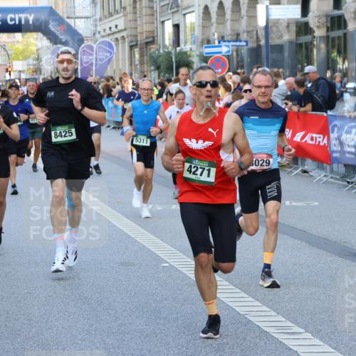 07.09.2025 - BARMER Alsterlauf Strokosch-Dieckow http://msf.ph/oto/8723392 07.09.2025 09:52:10 Ziel 2084, 2310, 2904, 3959, 4195, 4327, 4478, 4675, 4848, 4880, 4983, 5005, 5177, 5453, 5456, 5543, 5585, 5945, 5947, 5948, 5972, 5982, 5997, 6017, 6341, 8254, 8273, 8372 meine-sportfotos.de