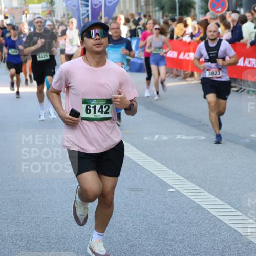 07.09.2025 - BARMER Alsterlauf Strokosch-Dieckow http://msf.ph/oto/8723398 07.09.2025 09:52:07 Ziel 2310, 2565, 2839, 2904, 3959, 4195, 4439, 4478, 4488, 4848, 4880, 4983, 5005, 5453, 5456, 5543, 5585, 5945, 5947, 5948, 5972, 5982, 5997, 6017, 8089, 8273, 8360, 8372 meine-sportfotos.de