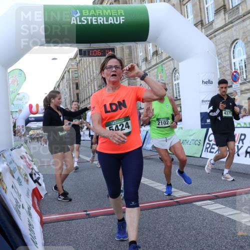 07.09.2025 - BARMER Alsterlauf Strokosch-Dieckow http://msf.ph/oto/8723404 07.09.2025 10:06:12 Ziel 2102, 2163, 2399, 2481, 3019, 3256, 3279, 3645, 4028, 4092, 4310, 4371, 4729, 4777, 4806, 5061, 5229, 5424, 5616, 6241, 6327, 8045, 8190, 8445, 8446, 8484, 8485 meine-sportfotos.de