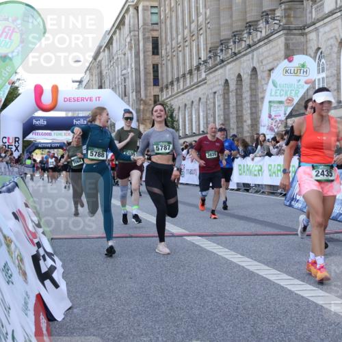 07.09.2025 - BARMER Alsterlauf Strokosch-Dieckow http://msf.ph/oto/8723413 07.09.2025 10:06:21 Ziel 2064, 2435, 2773, 3015, 3573, 3574, 3839, 3991, 4355, 4401, 4465, 5105, 5752, 5787, 5788, 5811, 8023, 8327, 8445, 8446, 8484, 8485 meine-sportfotos.de