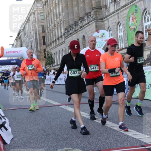 07.09.2025 - BARMER Alsterlauf Strokosch-Dieckow http://msf.ph/oto/8723426 07.09.2025 10:06:30 Ziel 2043, 2744, 3573, 3574, 3991, 4178, 4179, 4230, 4355, 4401, 4570, 4807, 5431, 5432, 5728, 5752, 5811, 6101, 6129, 6221, 8023, 8064, 8184, 8185, 8259, 8332, 8333, 8466 meine-sportfotos.de