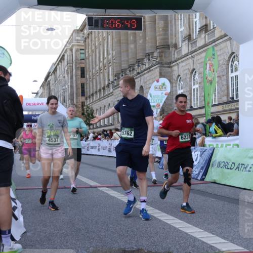 07.09.2025 - BARMER Alsterlauf Strokosch-Dieckow http://msf.ph/oto/8723440 07.09.2025 10:06:47 Ziel 2277, 2344, 3154, 3157, 3321, 3345, 3490, 4082, 4205, 4319, 4455, 4537, 4591, 5240, 5363, 5478, 5762, 6045, 6085, 6149, 6173, 6231, 8152, 8212 meine-sportfotos.de