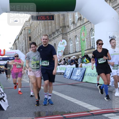 07.09.2025 - BARMER Alsterlauf Strokosch-Dieckow http://msf.ph/oto/8723444 07.09.2025 10:06:49 Ziel 2277, 2344, 3154, 3157, 3321, 3345, 3490, 4082, 4205, 4455, 4525, 4537, 4591, 5240, 5363, 5762, 6045, 6085, 6149, 6173, 6231, 8076, 8152, 8212 meine-sportfotos.de
