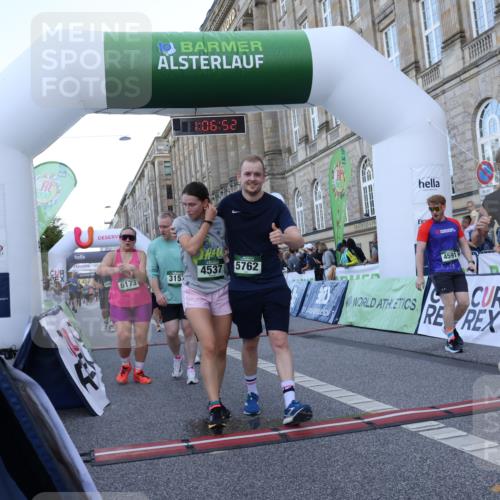 07.09.2025 - BARMER Alsterlauf Strokosch-Dieckow http://msf.ph/oto/8723447 07.09.2025 10:06:50 Ziel 2237, 2277, 2344, 3154, 3157, 3212, 3321, 3345, 3490, 4082, 4205, 4455, 4525, 4537, 4591, 5240, 5363, 5762, 6045, 6085, 6149, 6173, 6231, 8076, 8152, 8212 meine-sportfotos.de