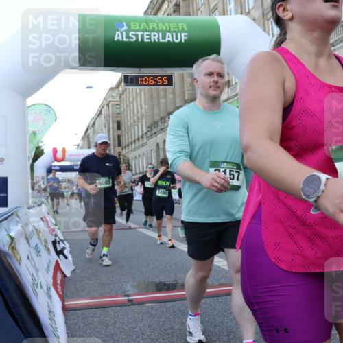 07.09.2025 - BARMER Alsterlauf Strokosch-Dieckow http://msf.ph/oto/8723457 07.09.2025 10:06:54 Ziel 2237, 2254, 2277, 2344, 2523, 3212, 3321, 3345, 3428, 3439, 3490, 4064, 4205, 4272, 4525, 4591, 5217, 5240, 5348, 5363, 6085, 6149, 6173, 6299, 6302, 8076, 8152 meine-sportfotos.de